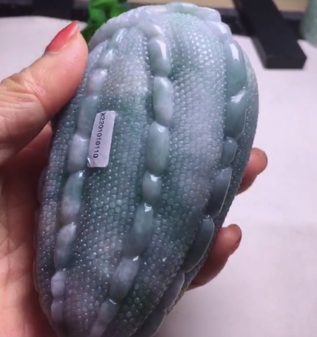 Vật phẩm phong thủy Khổ qua Ngọc Phỉ thúy tự nhiên Jadeite A -NT659