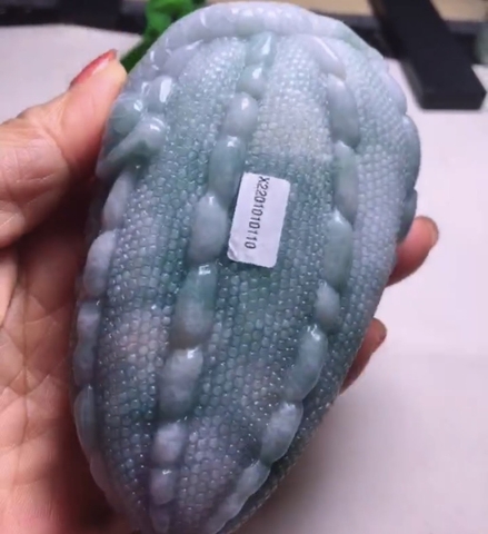 Vật phẩm phong thủy Khổ qua Ngọc Phỉ thúy tự nhiên Jadeite A -NT659