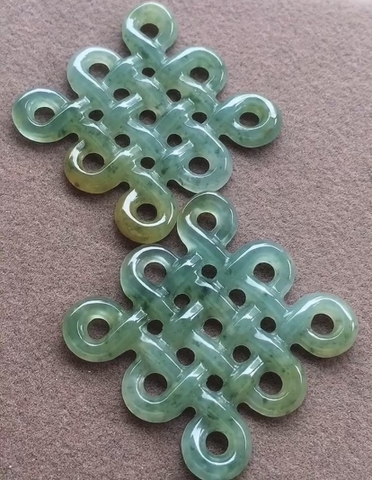 Khuyên tai chạm lộng tinh xảo Ngọc phỉ thuý Tự nhiên Jadeite loại A -NT663