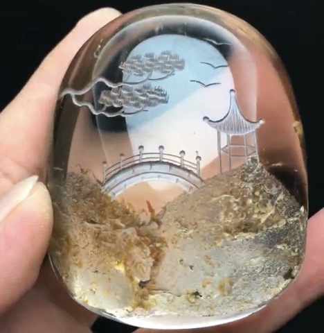 Đá phong thủy Thạch Anh Ưu Linh tự nhiên chạm âm phong cảnh -ul17