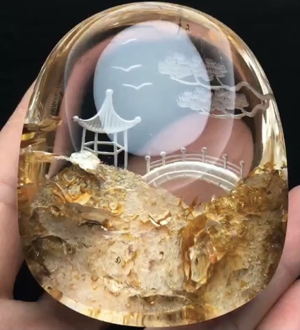 Đá phong thủy Thạch Anh Ưu Linh tự nhiên chạm âm phong cảnh -ul17