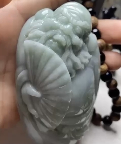 Ngọc bội phong thuỷ chung quỳ trừ tà Ngọc phỉ thuý Tự nhiên Jadeite loại A -NT695