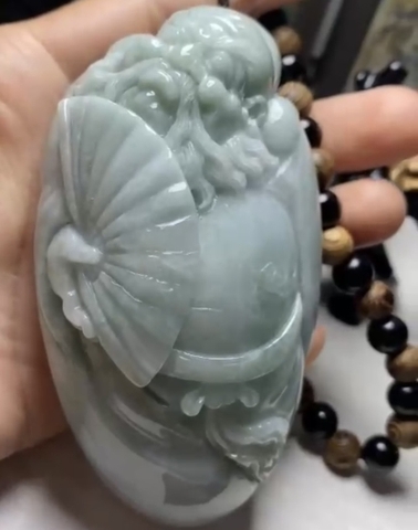 Ngọc bội phong thuỷ chung quỳ trừ tà Ngọc phỉ thuý Tự nhiên Jadeite loại A -NT695