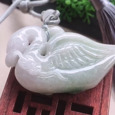 Ngọc bội thiên nga Ngọc phỉ thuý Tự nhiên Jadeite loại A -NT729