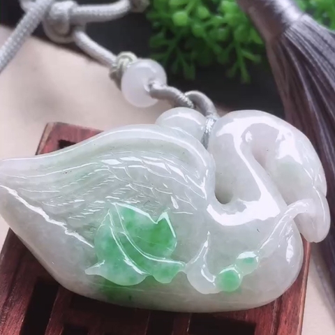 Ngọc bội thiên nga Ngọc phỉ thuý Tự nhiên Jadeite loại A -NT729