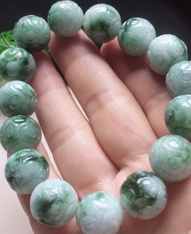 vòng hạt chạm xanh lý Ngọc phỉ thuý Tự nhiên Jadeite loại A 14mm -NT747