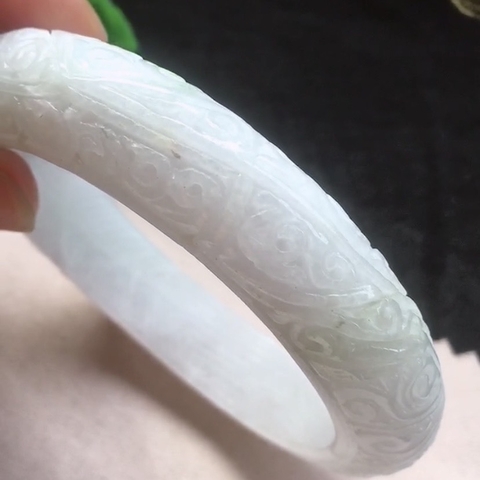 Vòng tay ni57.5 bản chạm  Ngọc phỉ thuý Tự nhiên Jadeite loại A -NT744