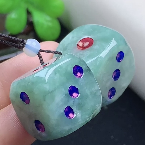 Xúc xắc (xí ngầu) Ngọc phỉ thuý Tự nhiên Jadeite loại A - NT773
