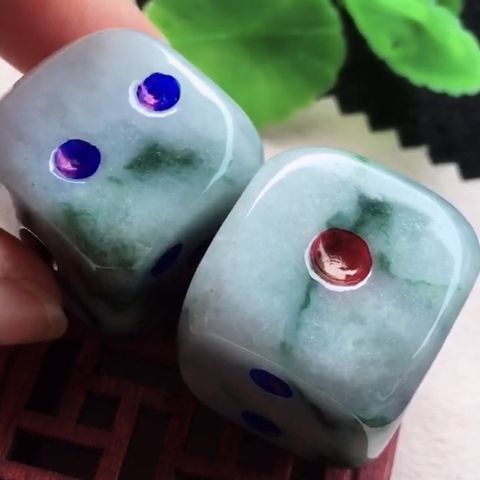 Xúc xắc (xí ngầu) xanh Ngọc Phỉ Thuý tự nhiên Jadeite loại A -NT792