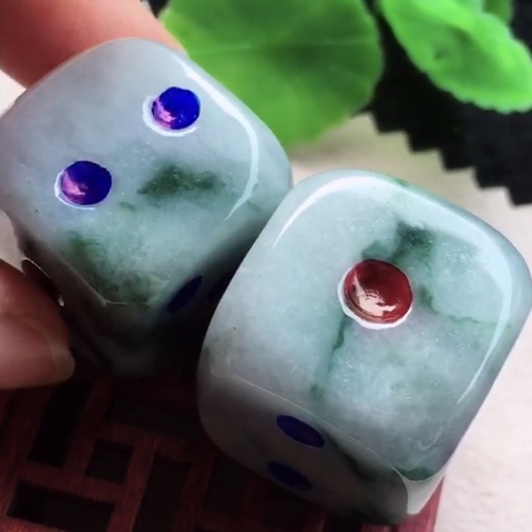 Xúc xắc (xí ngầu) xanh Ngọc Phỉ Thuý tự nhiên Jadeite loại A -NT792