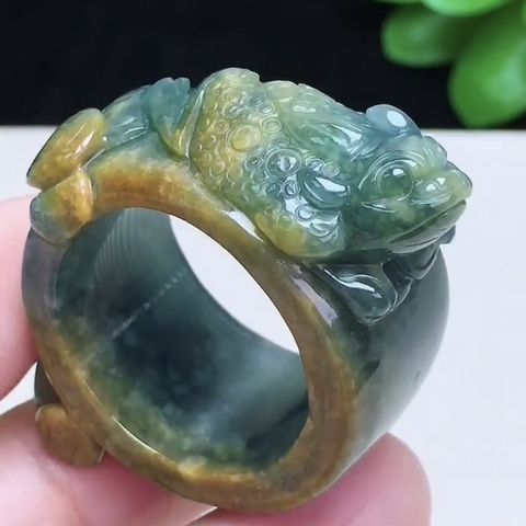 Nhẫn ni21.5 thiềm thừ Ngọc Phỉ Thuý tự nhiên Jadeite loại A - NT830