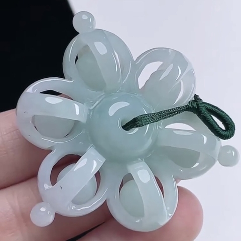 Mặt dây hoa băng chạm lộng Ngọc phỉ thuý tự nhiên Jadeite loại A -NT995