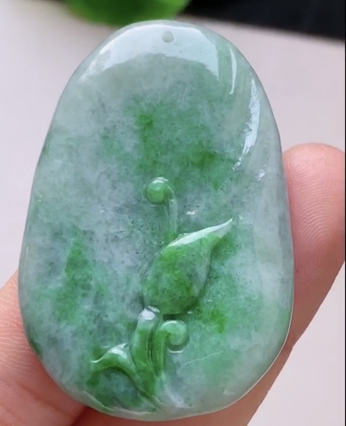 Mặt dây cá chép hoa sen xanh Ngọc phỉ thuý tự nhiên Jadeite loại A -NT1010