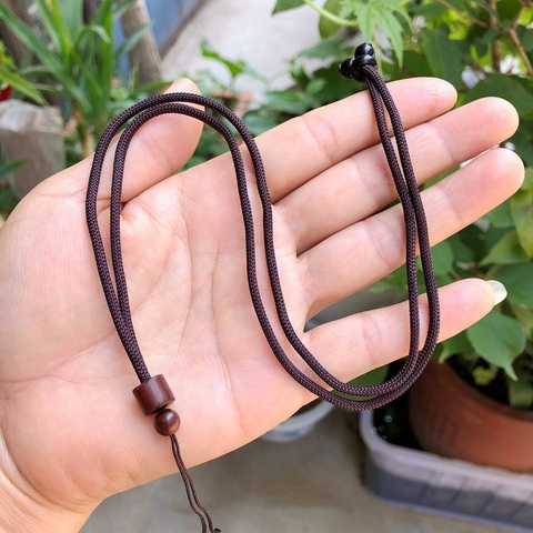 Dây dù điểm hạt giả gỗ đeo mặt dây chuyền - PK010