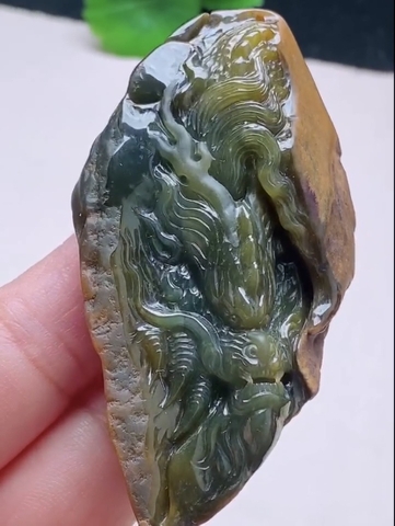 Rồng hai màu nguyên thạch Ngọc phỉ thuý tự nhiên Jadeite loại A -NT1083