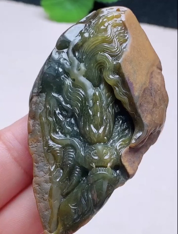 Rồng hai màu nguyên thạch Ngọc phỉ thuý tự nhiên Jadeite loại A -NT1083