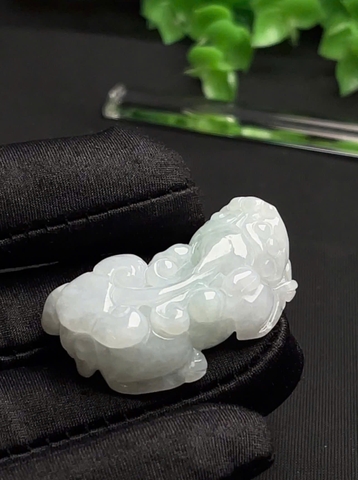 NT1373A Tỳ hưu thiên lộc như ý ngọc phỉ thuý tự nhiên (JADEITE A)