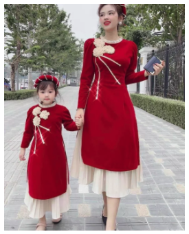 ao-dai-cach-tan-bo-set-me-va-be-vn-long-dress