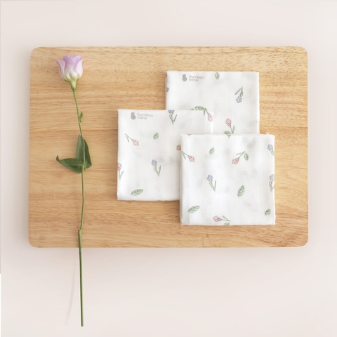 Khăn sữa sợi tre Embossed họa tiết 5chiếc/set (Flower bud)