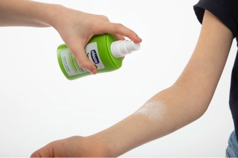 Xịt đa năng xua muỗi Chicco 100ml