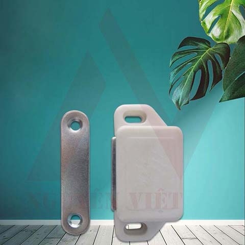 NAM CHÂM HÍT CỬA TỦ VÀ NHỮNG LƯU Ý KHI MUA