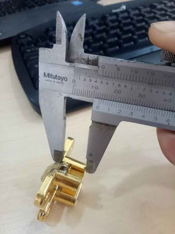 BẢN LỀ LÁ CHỮ THẬP HZ MÀU VÀNG NV-HZ