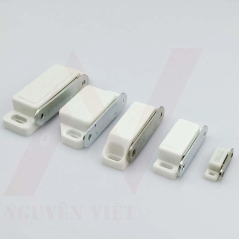 NAM CHÂM HÍT CỬA TỦ