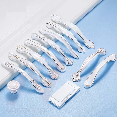 TAY NẮM CỬA TỦ NHÔM MÀU BẠC