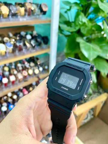 Đồng hồ GS vuông