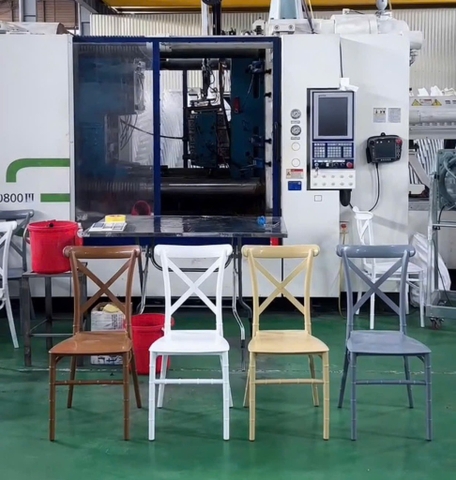 ghế tựa chữ X trắng sứ