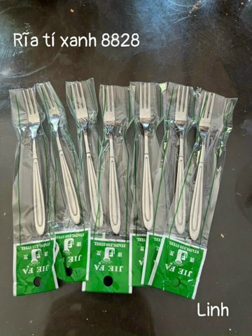 rĩa trung xanh 8828