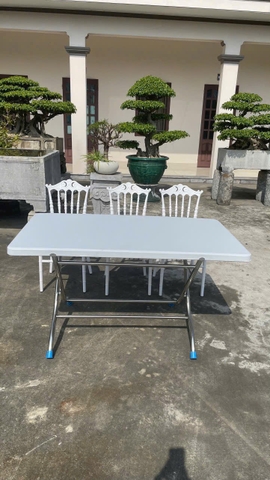 Bàn nhựa chữ nhật 80x1m4 chân liền – Bền đẹp, tiện lợi cho mọi không gian