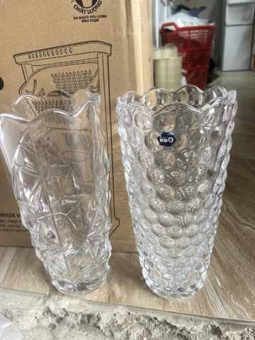 Lọ hoa LXHP 17-30-2-3 trắng