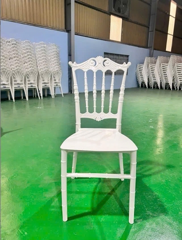 ghế nữ hoàng QUEEN