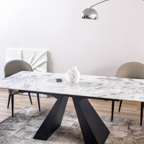 Bàn ăn thông minh đá vi tinh thể Murphy chân đen