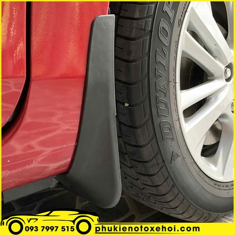 Chắn bùn xe Toyota Innova