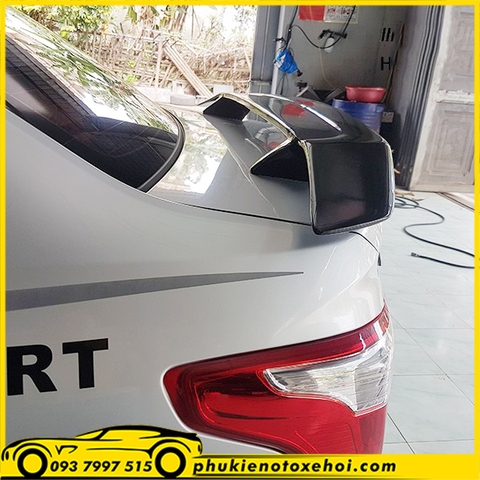 Đuôi cá, cánh lướt gió xe Hyundai I10