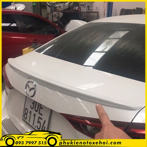 Đuôi cá, cánh lướt gió xe Mazda 2