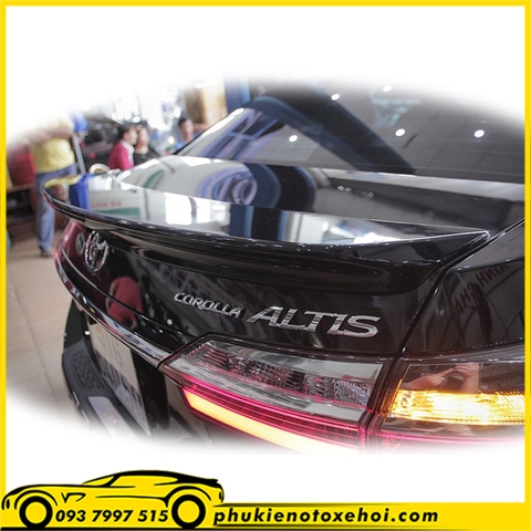 Đuôi cá, cánh lướt gió xe Toyota Altis