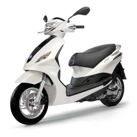 Piaggio Fly 2021 mới