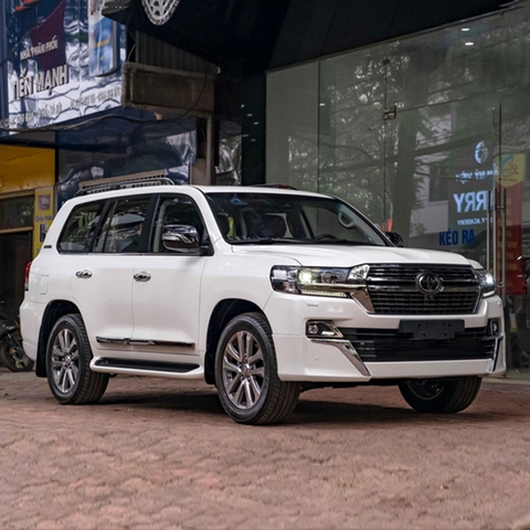 Toyota Land Cruiser 2022 mới nhất