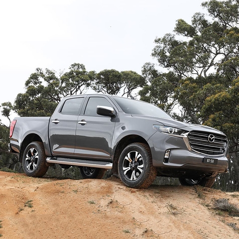 Mazda BT-50 2022 mới nhất