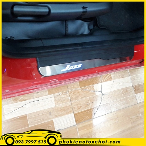 Nẹp bước chân ngoài có đèn xe Honda Jazz