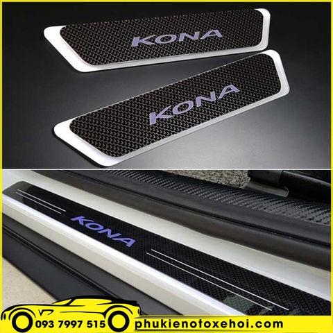 Nẹp bước chân ngoài có đèn xe Hyundai Kona