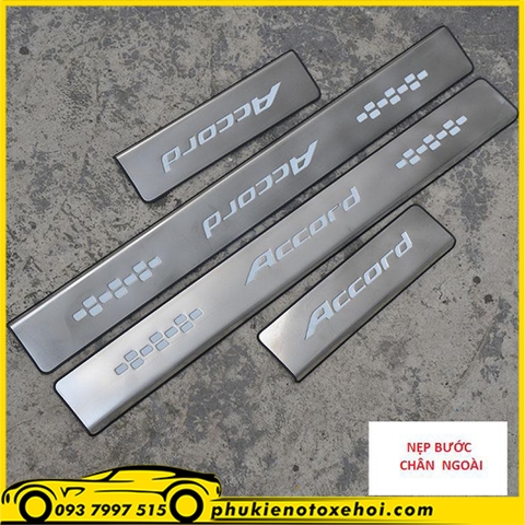 Nẹp bước chân ngoài không đèn xe Honda Accord