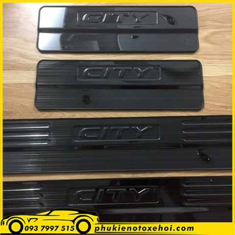 Nẹp bước chân ngoài không đèn xe Honda City