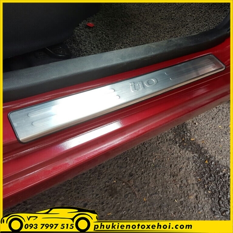 Nẹp bước chân ngoài không đèn xe Hyundai I10