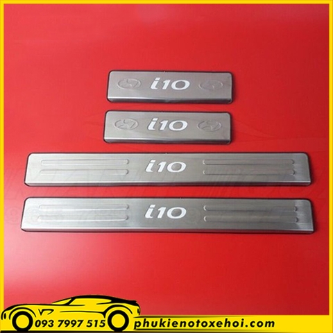 Nẹp bước chân ngoài không đèn xe Hyundai I10