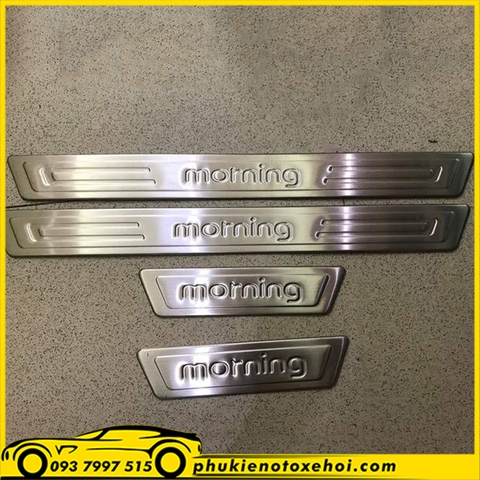 Nẹp bước chân ngoài không đèn xe Kia Morning