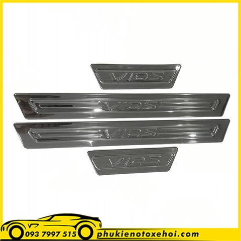 Nẹp bước chân ngoài không đèn xe Toyota Vios